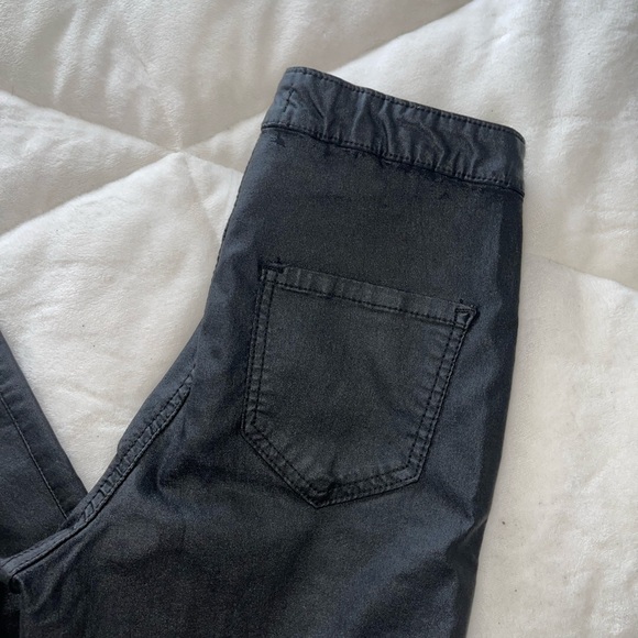 black coated faux leather pants - Picture 7 of 7